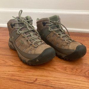 Keen women's hiking boots